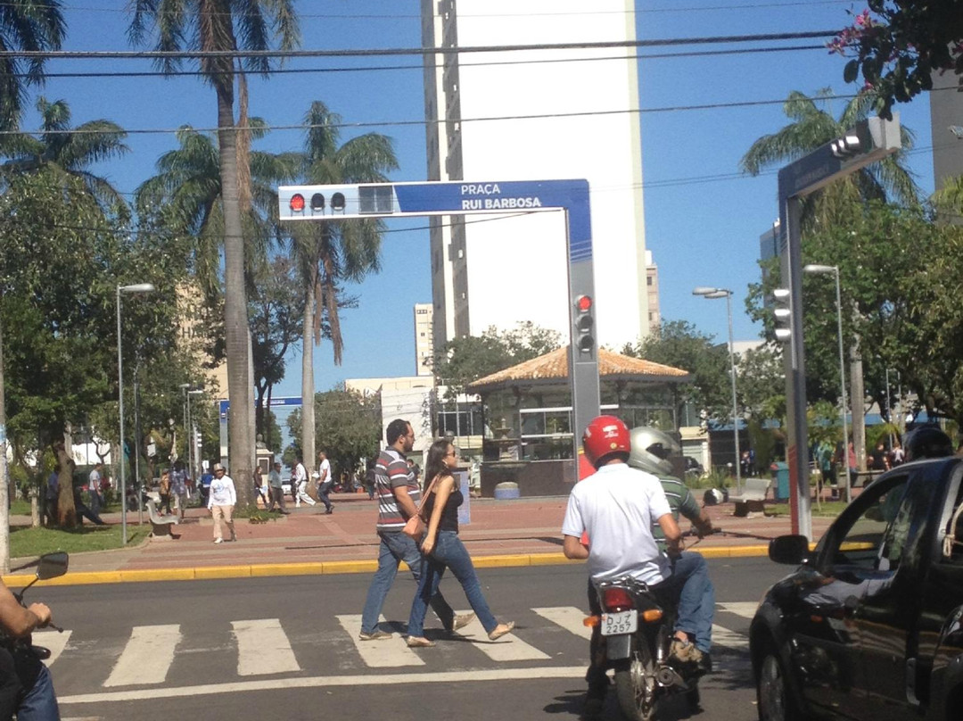 Praça Rui Barbosa-Aracatuba必去景点