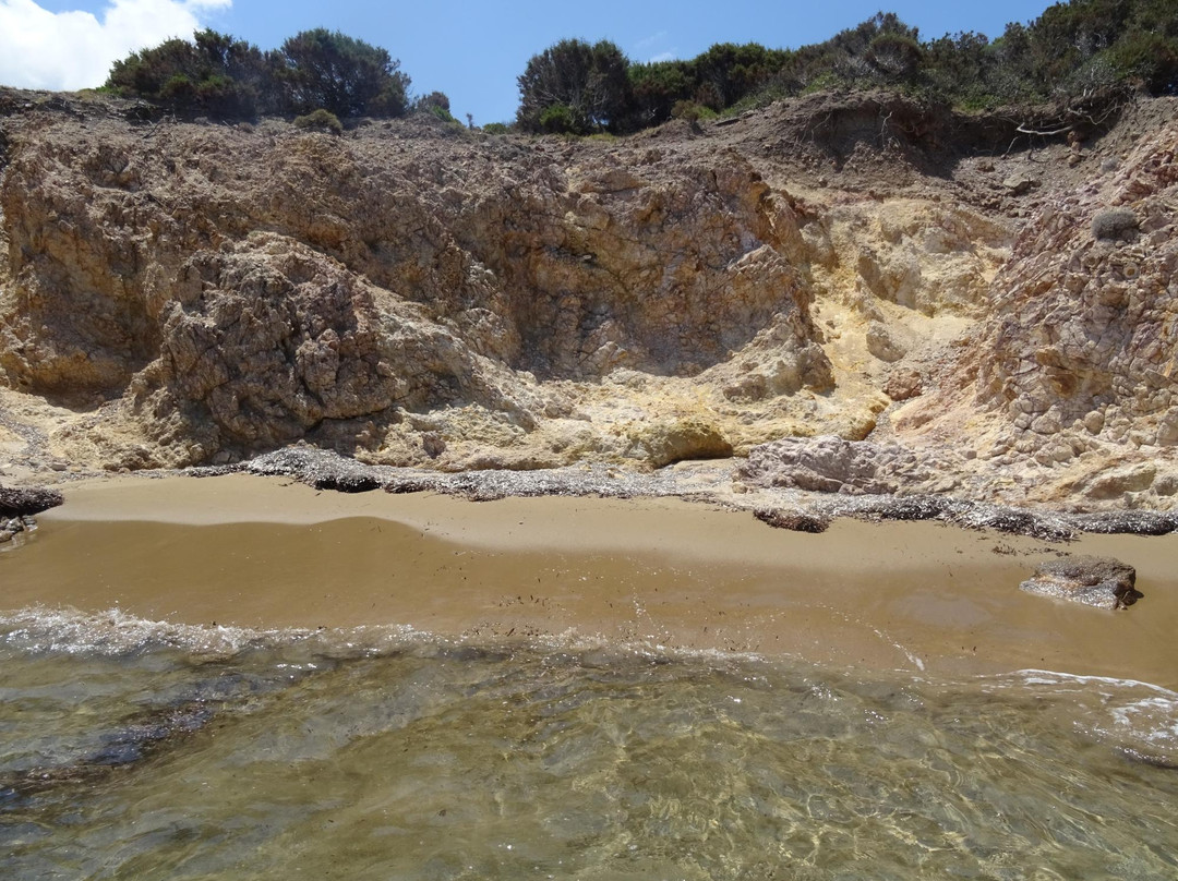 Ammoudaraki Beach-米洛斯岛必去景点