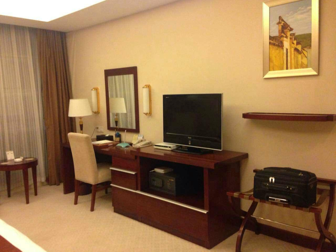 七仙女国际大酒店主图