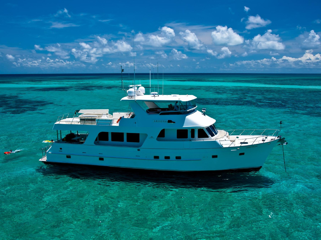 Aroona Luxury Boat Charters - Day Cruise景点图片