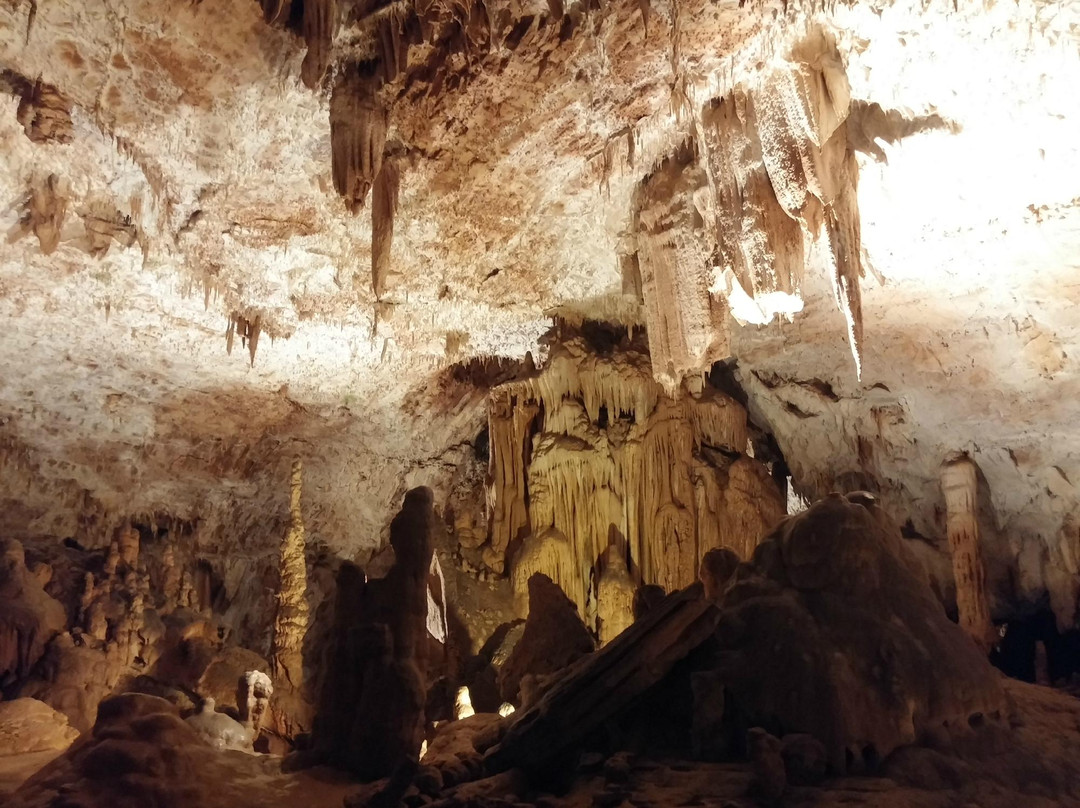 Grottes des Moidons-Molain必去景点