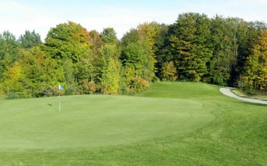 Bay Meadows Golf Course-特拉弗斯城必去景点