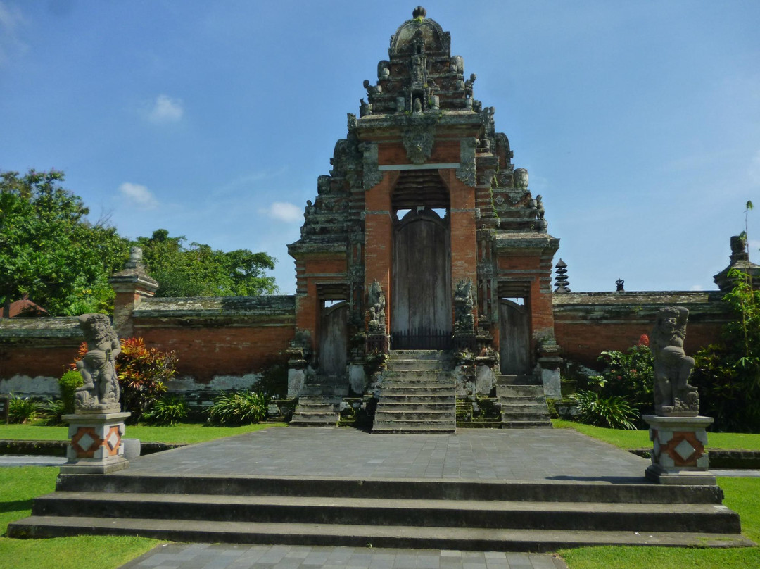 塔曼阿云寺-孟格威必去景点