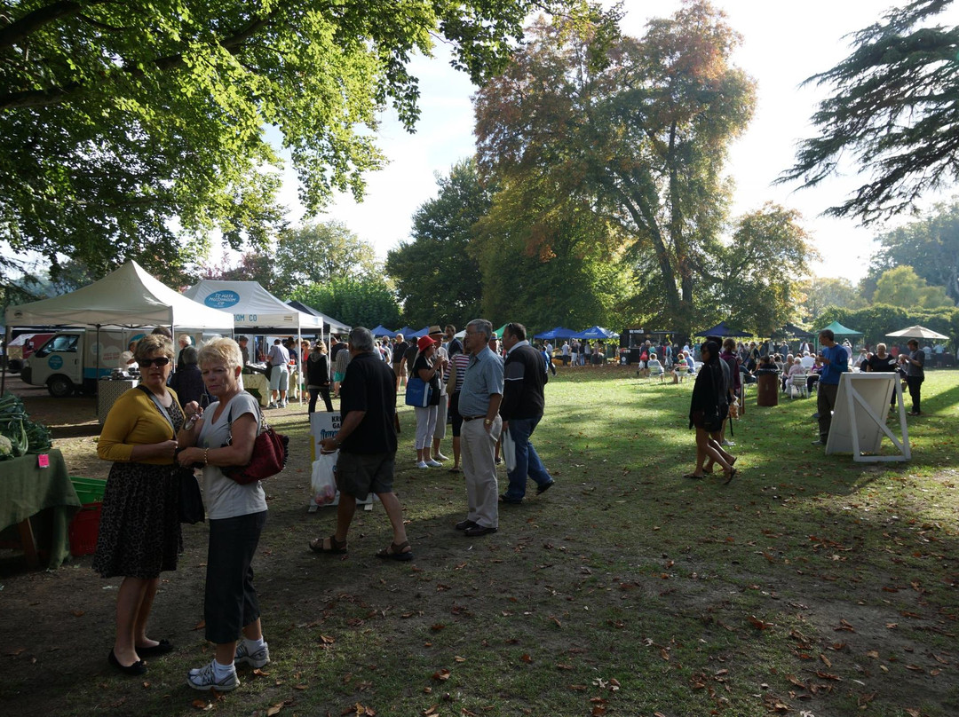 Hawkes Bay Farmers' Market-黑斯廷斯必去景点