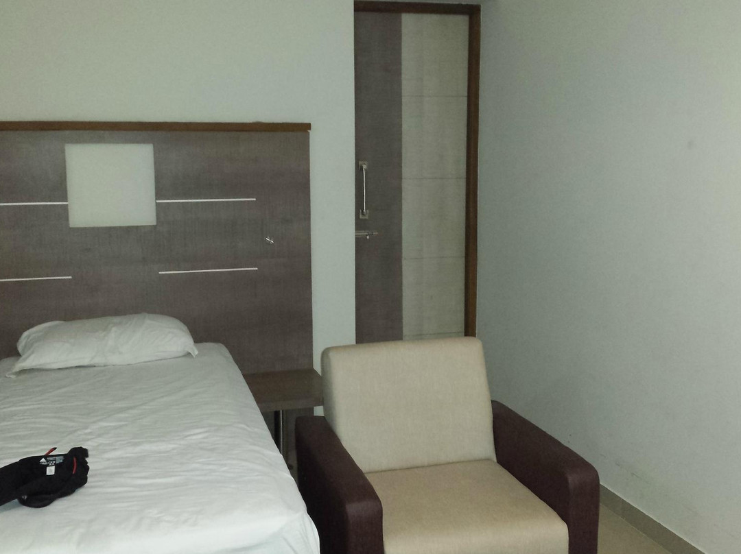 Hotel Kanakabhishegam主图