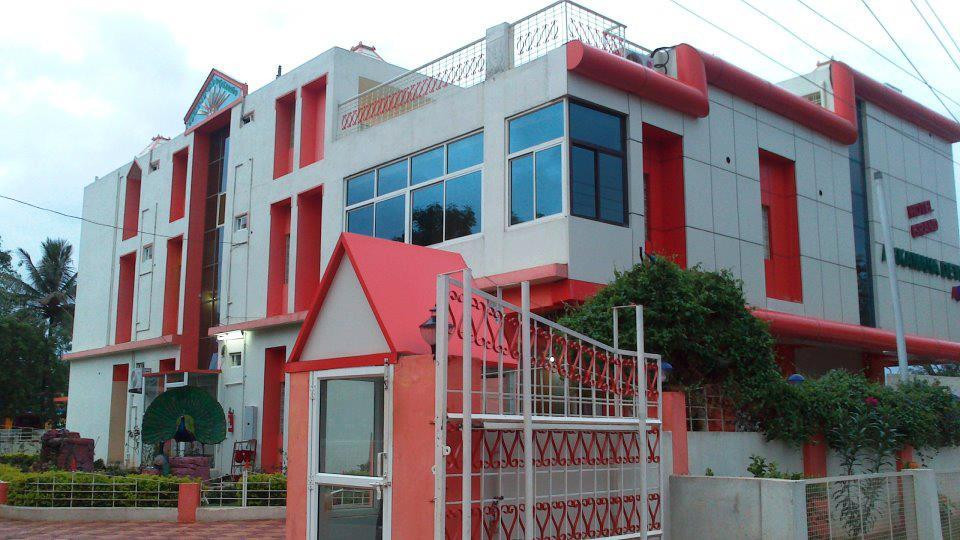 Hotel GrandAkkamahadevi