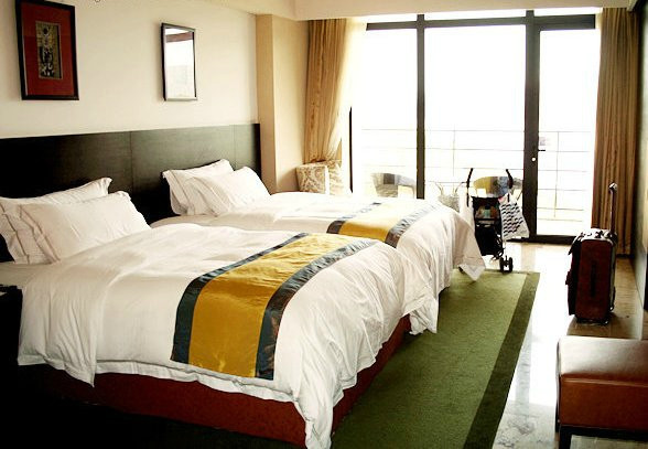 涵田度假村酒店主图