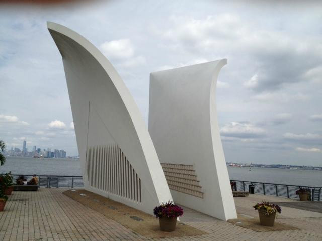 Postcards - The Staten Island September 11 Memorial景点图片