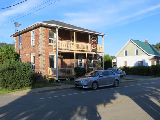 Gîte Saint-Jean-de-Piles-客卧