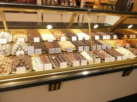 卡迪威百货公司-柏林必去景点