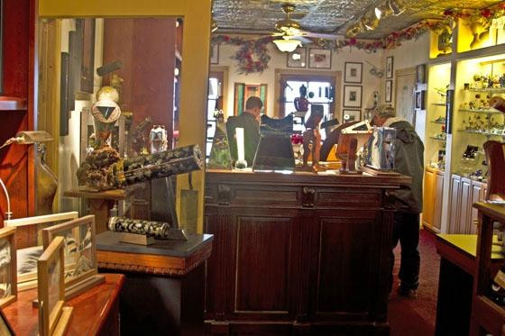 Nelly Bly II-杰罗姆必去景点