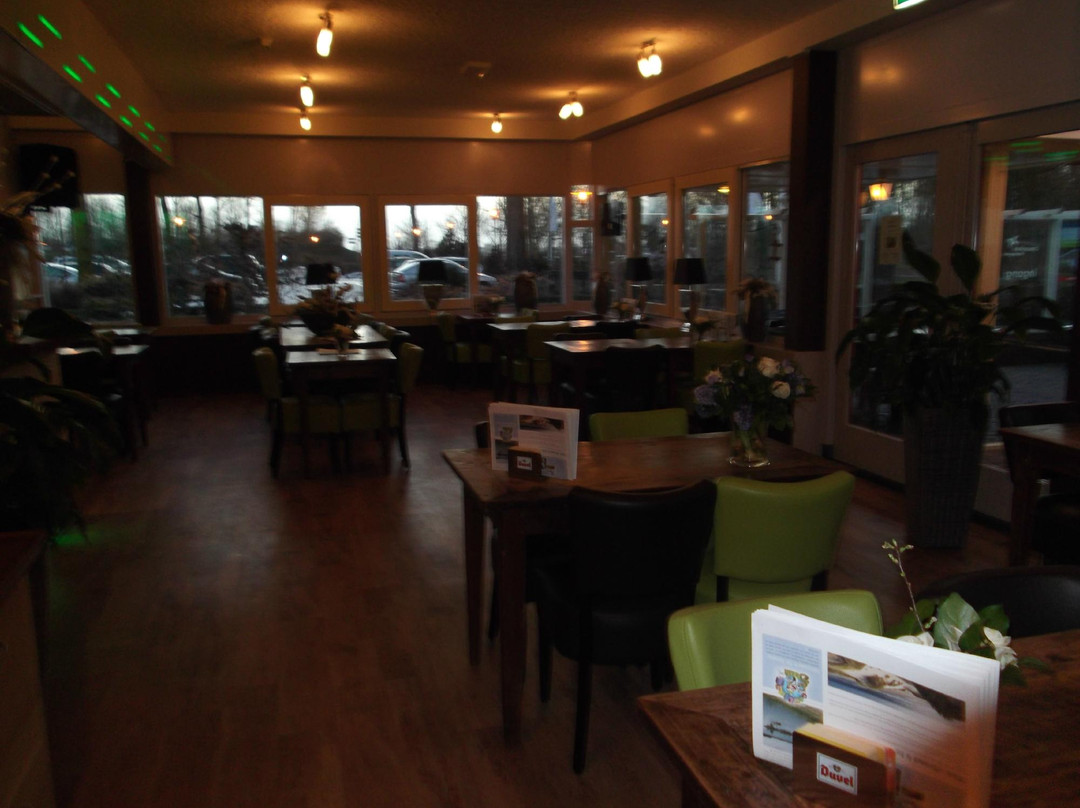 Warmenhuizen酒店住宿-EuroParcs Molengroet