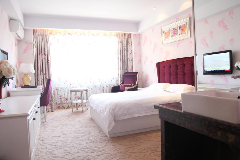 维多利亚酒店主图