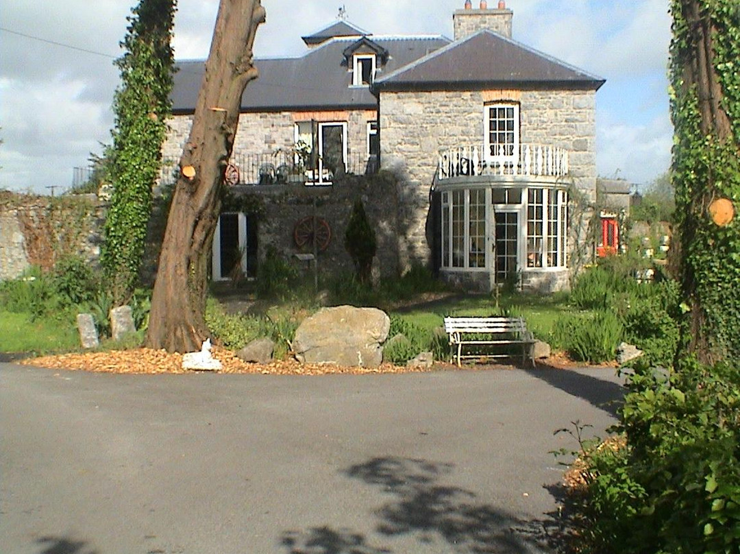 Caheroyan House and Farm