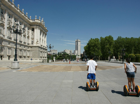 Madsegs-马德里必去景点