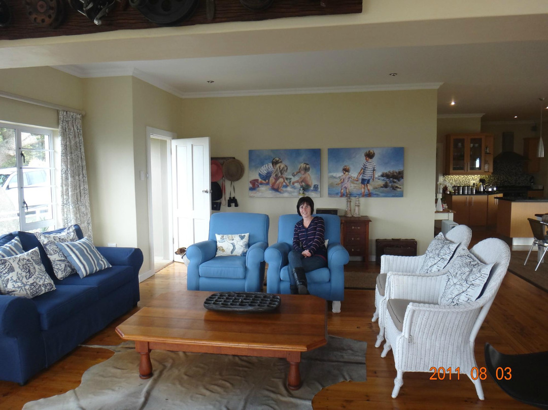 Milkwood on Main主图