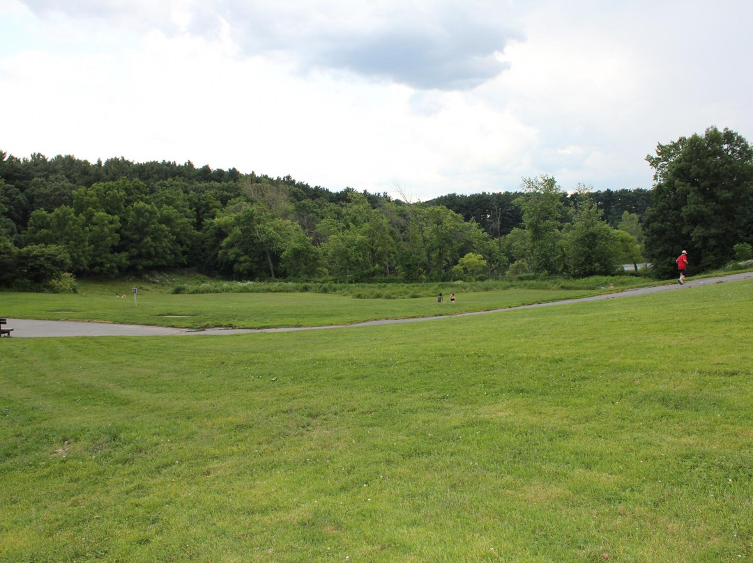 Fresh Pond Reservation景点图片