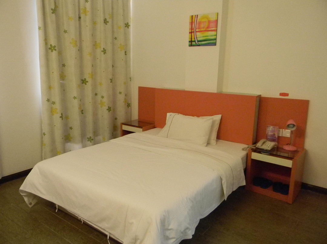 贵港阳光九九连锁酒店汽车西站店主图