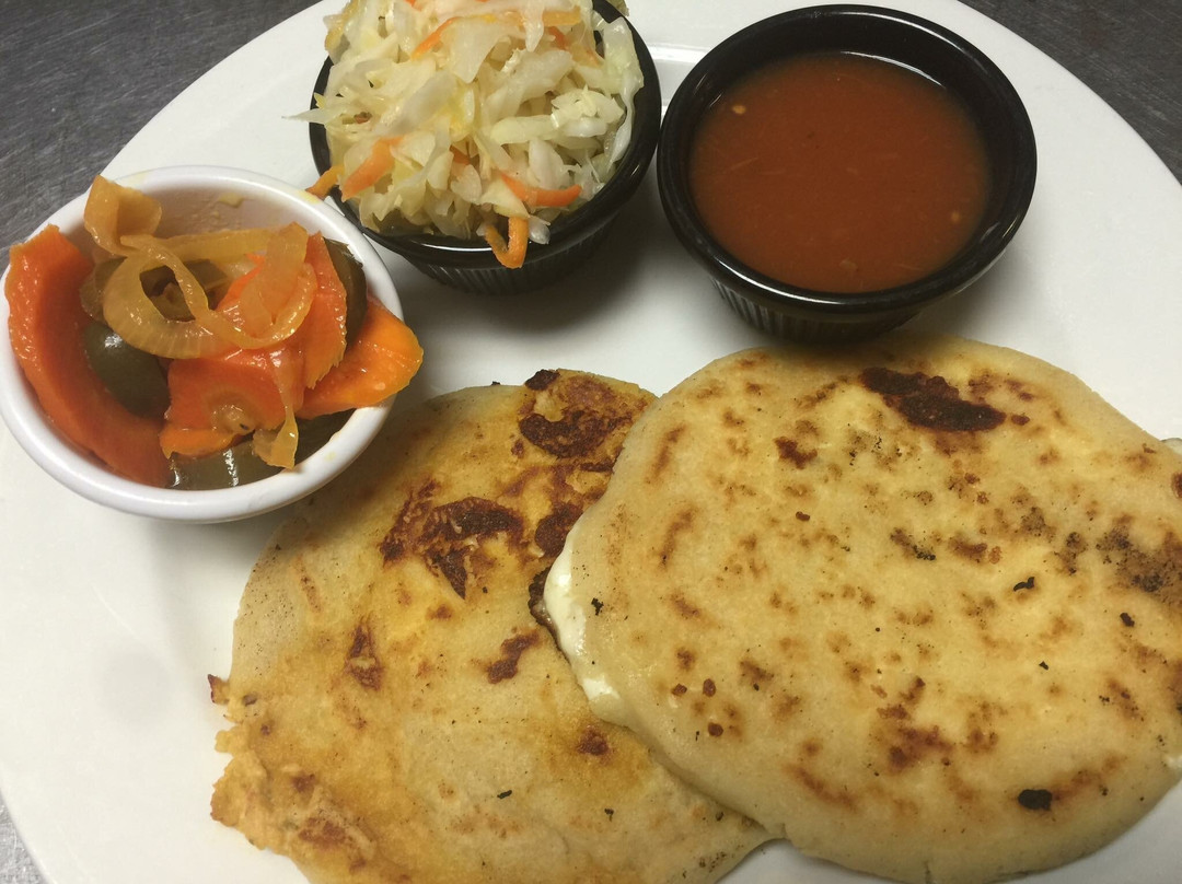 Cuscatlan Restaurante