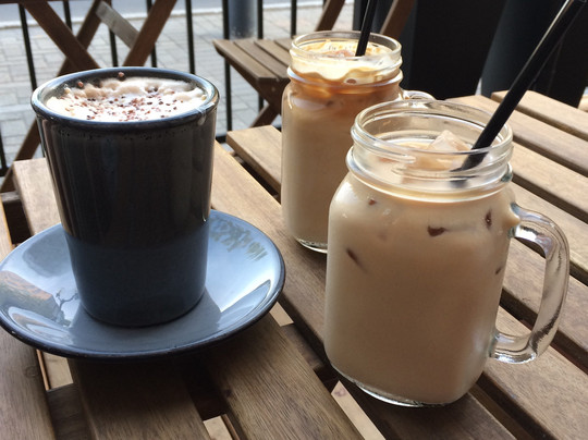 Sainte-Therese餐馆和美食-Les Allumées