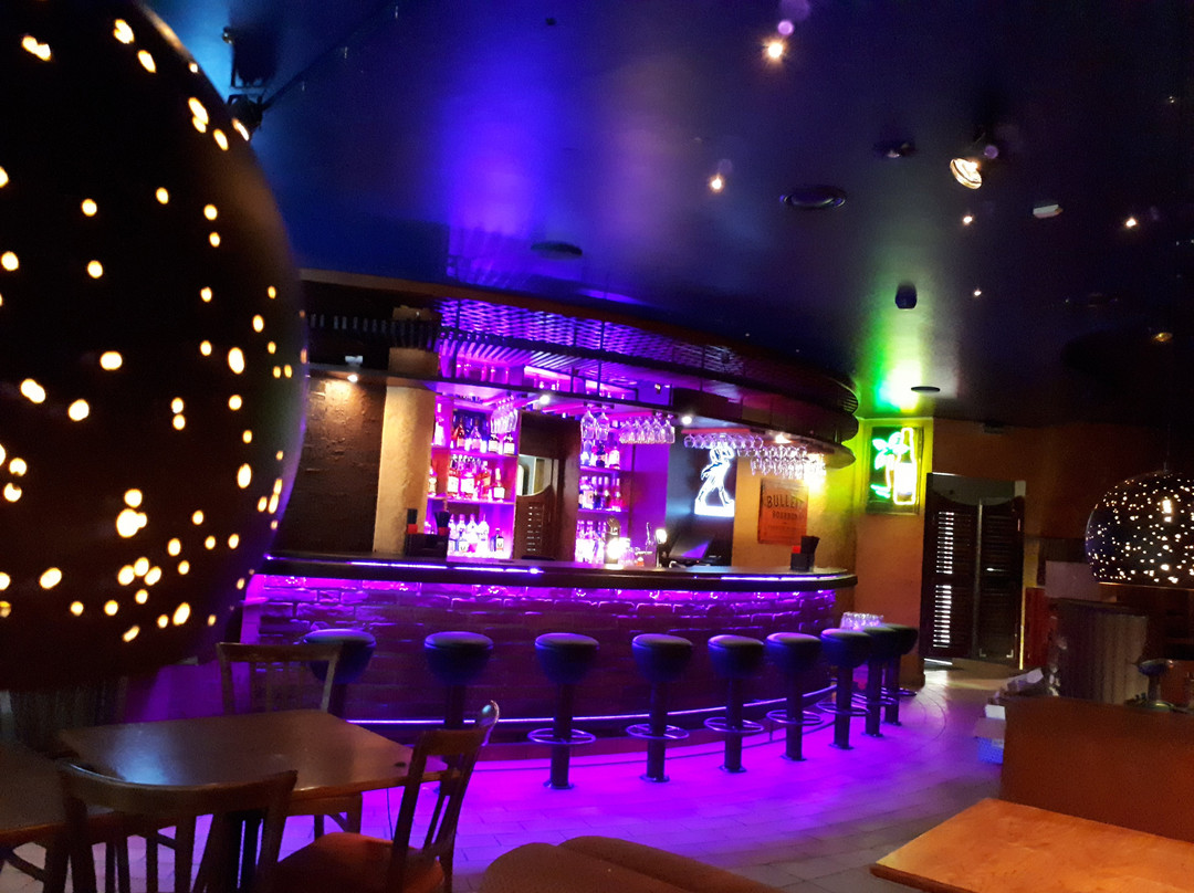Radviliskis旅游景点-Mega Afterparty Bar