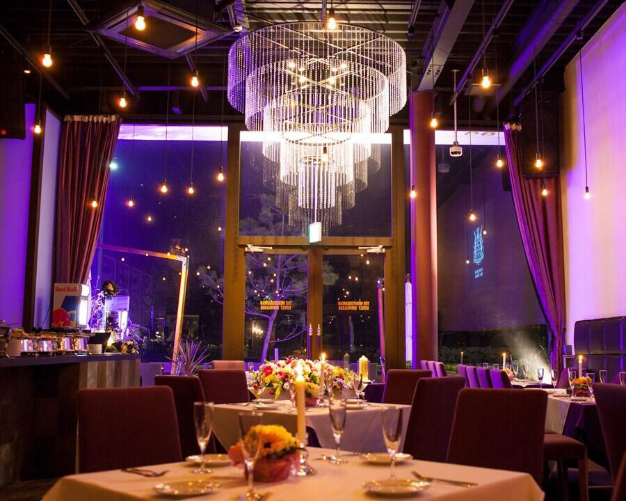 キングリー ダイニング アンド バー