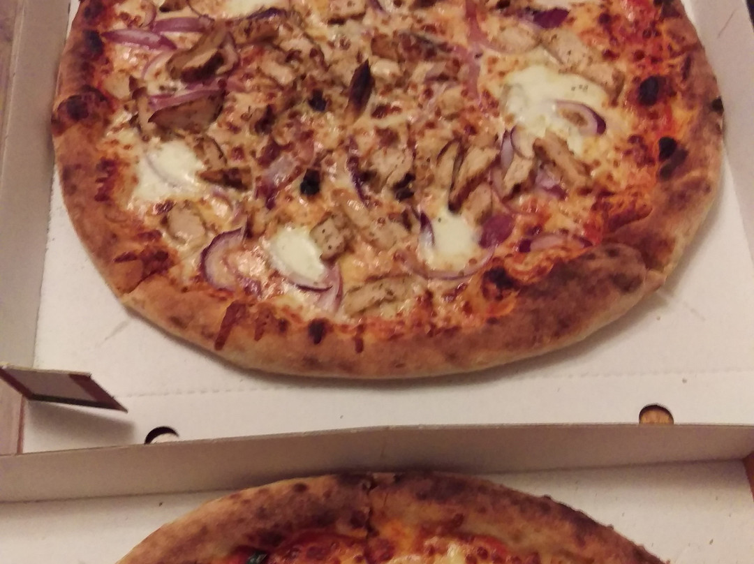 Eddies Wood Fired Pizza