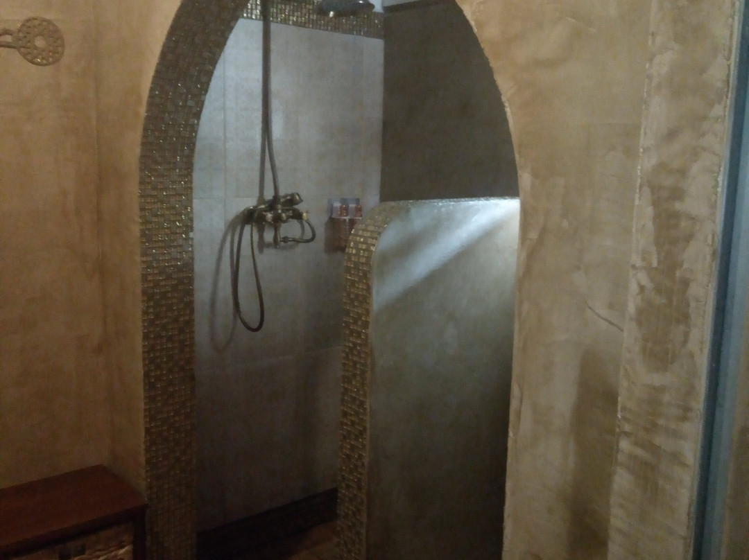 The White Villa主图