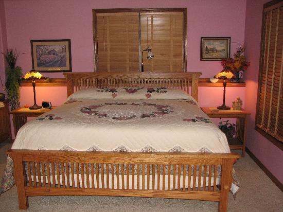 Inn at Lonesome Hollow-客卧