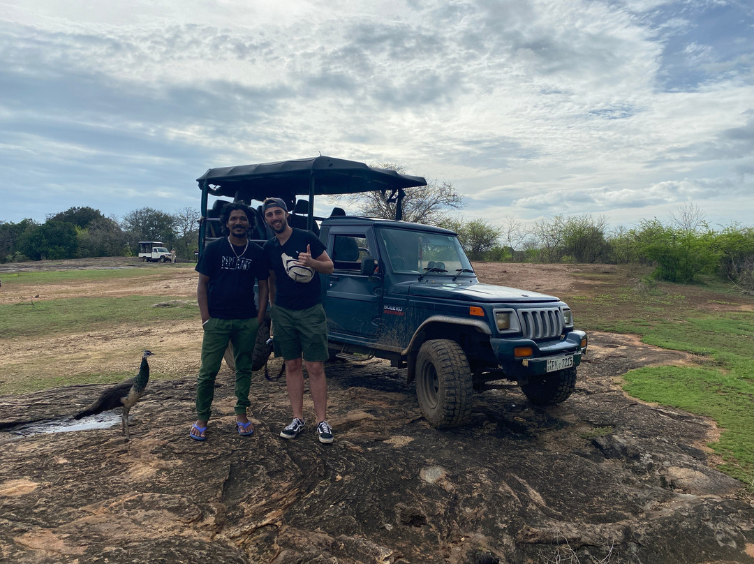 Udawalawe Safari With Sujee-乌达瓦拉瓦必去景点