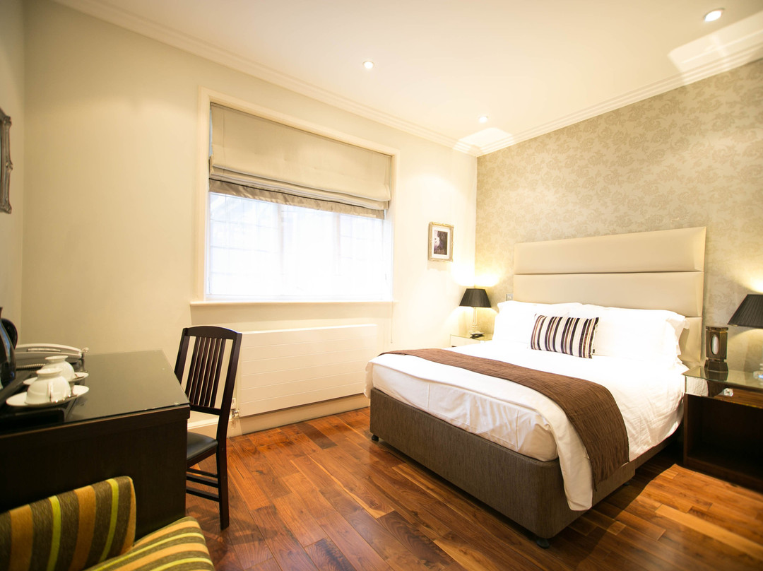 The Pillar Hotel主图