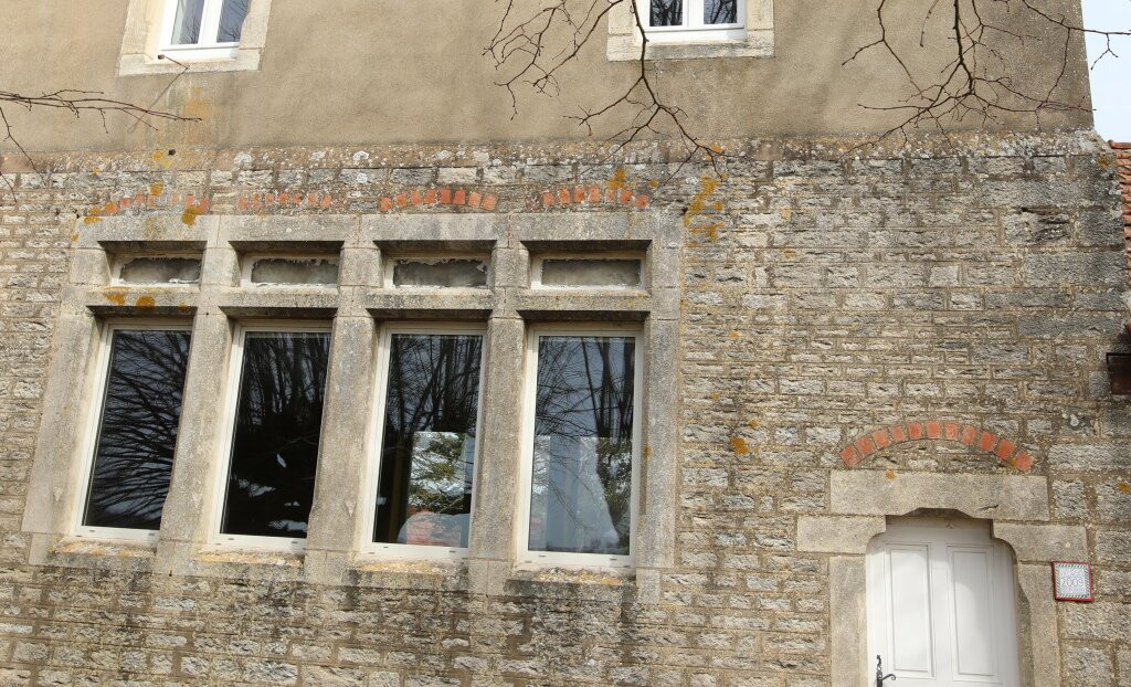 Mairie de Savianges景点图片