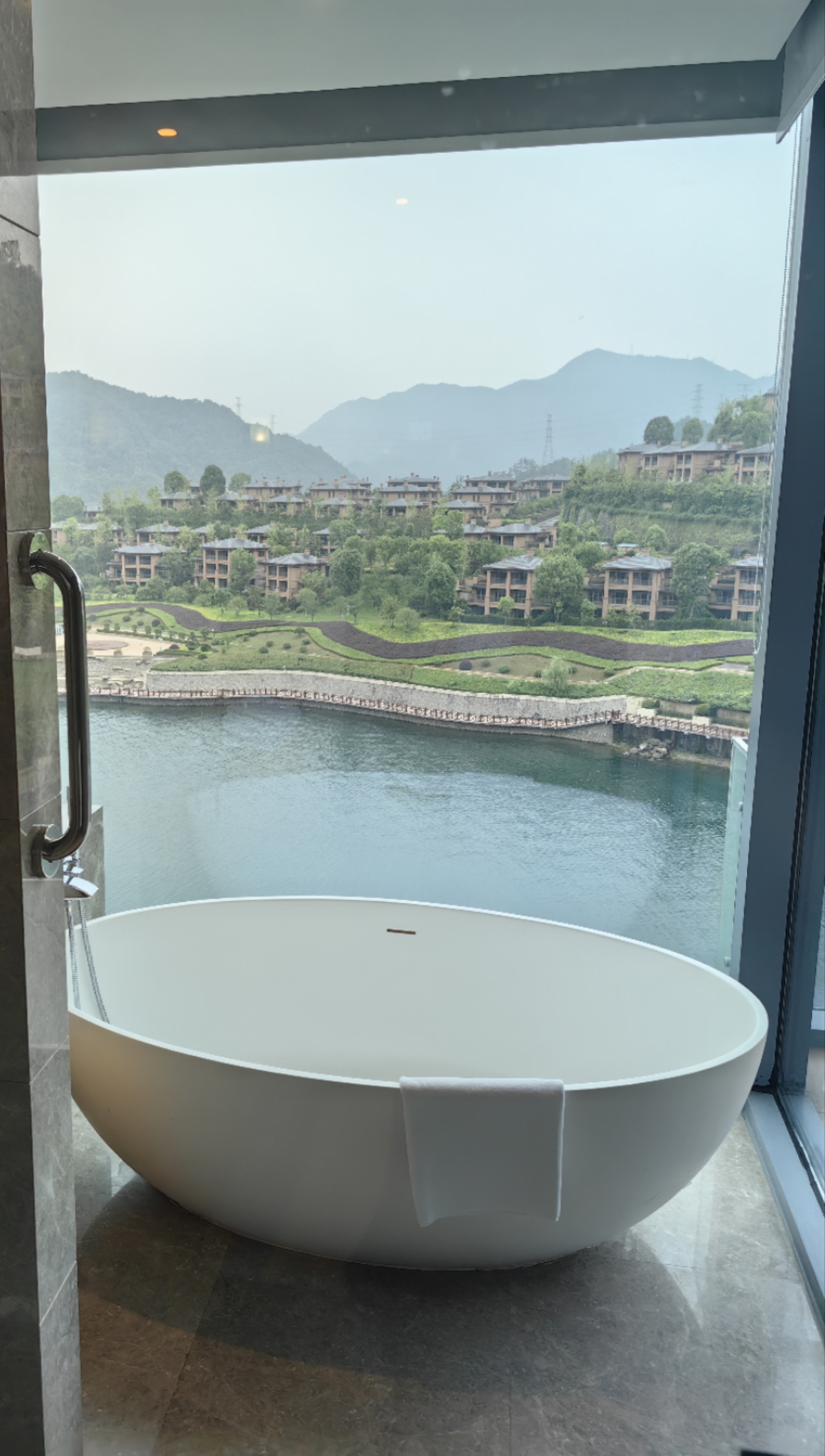 杭州千岛湖皇冠假日酒店-官方