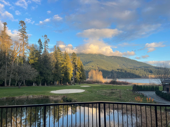 Rowena's Inn on the River主图