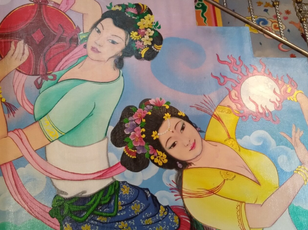 Wihan Thep Sathit Phra Ki Ti Chaloem-春武里必去景点