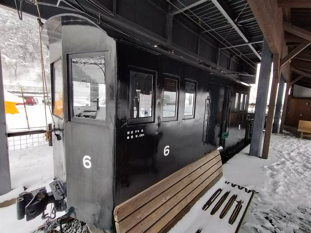Kyoto Dento Teki 6-gata Electric Locomotive景点图片