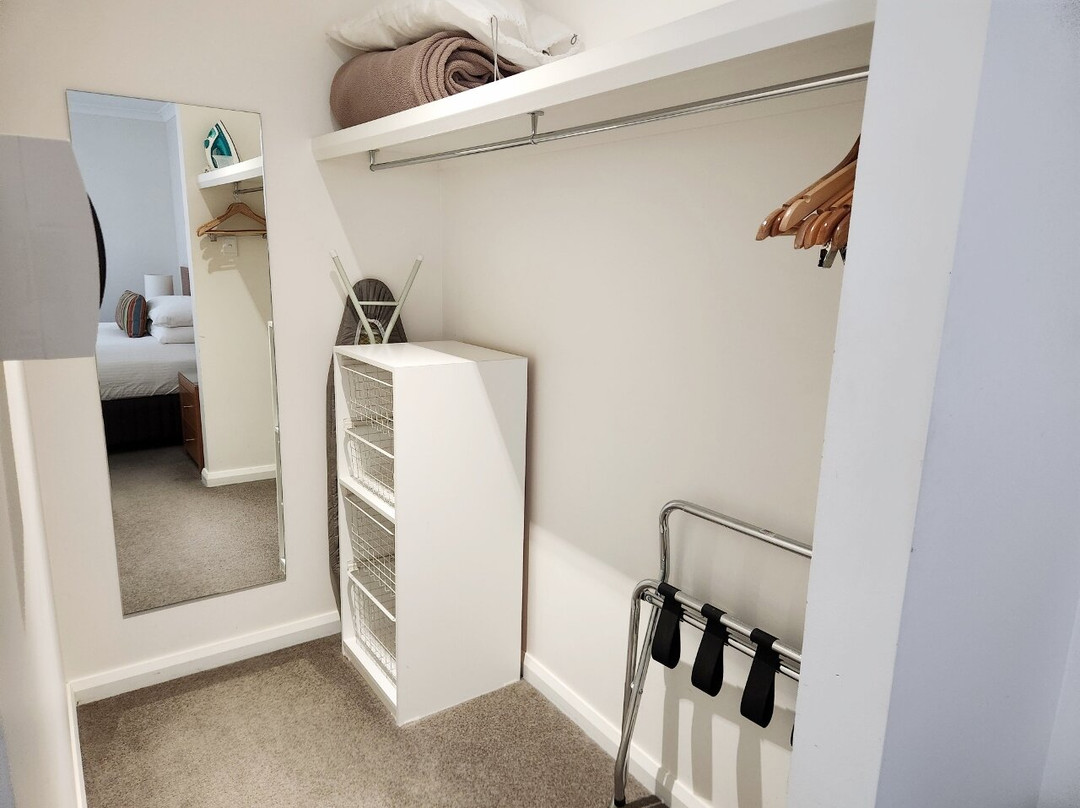 Red Earth Motel主图