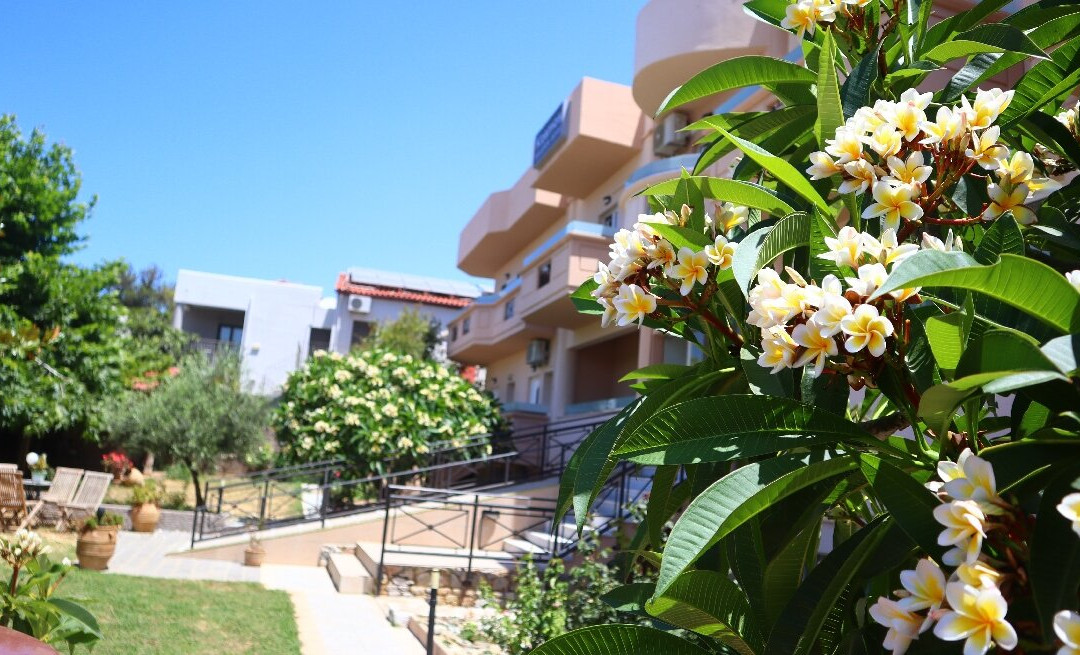 Kosmos A.G.K Studios-Apts主图