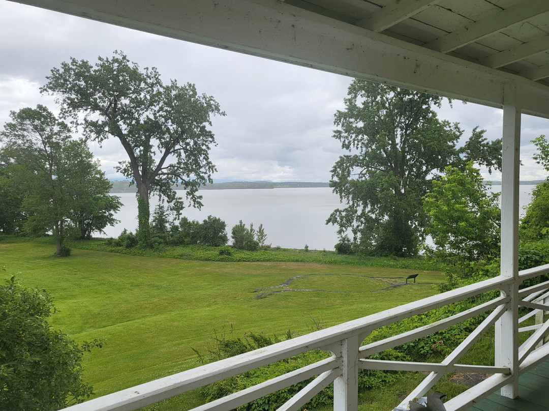 Chimney Point State Historic Site景点图片