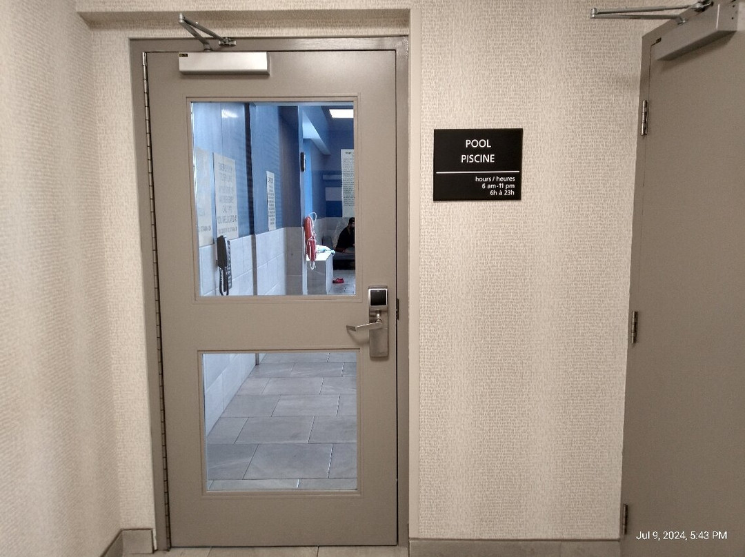 希尔顿汉普顿酒店主图