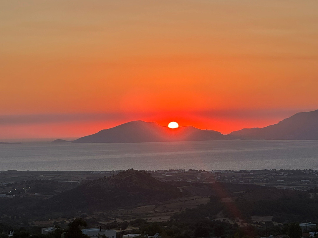 Zia Sunset Balcony View Point-Zia必去景点