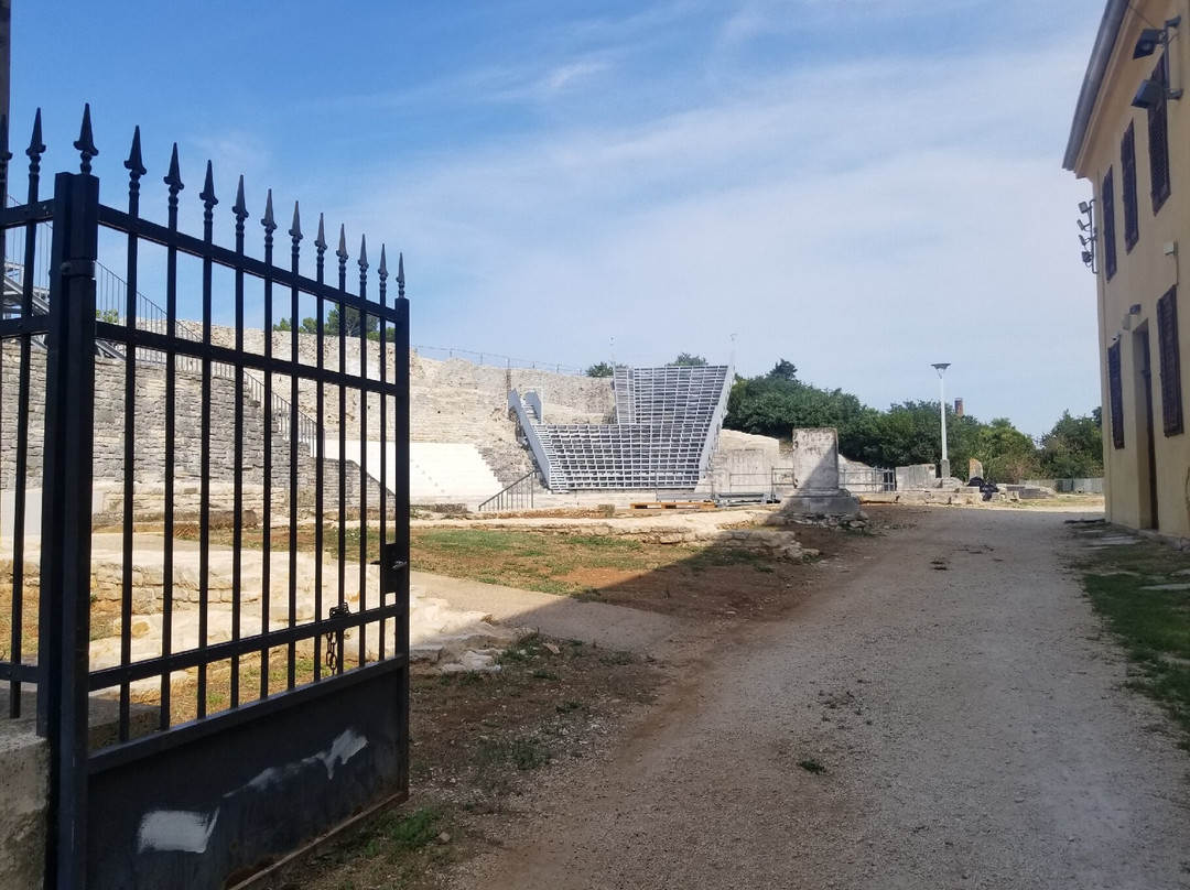 Small Roman Theatre-普拉必去景点