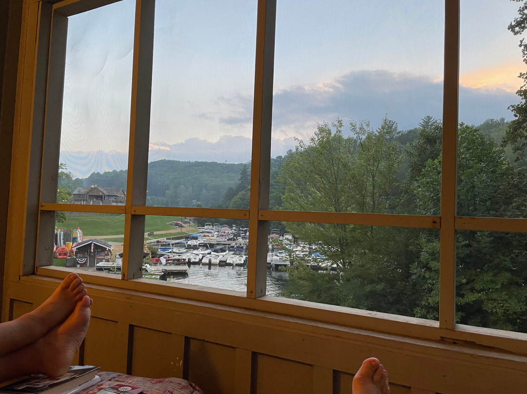 The Greystone Inn主图