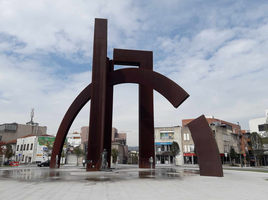 Monumento Ao Marceneiro景点图片