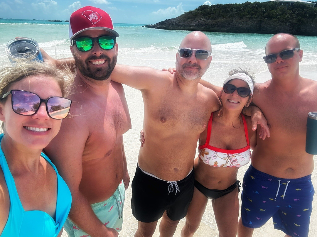 Out-Island Explorers Day Charters-George Town必去景点