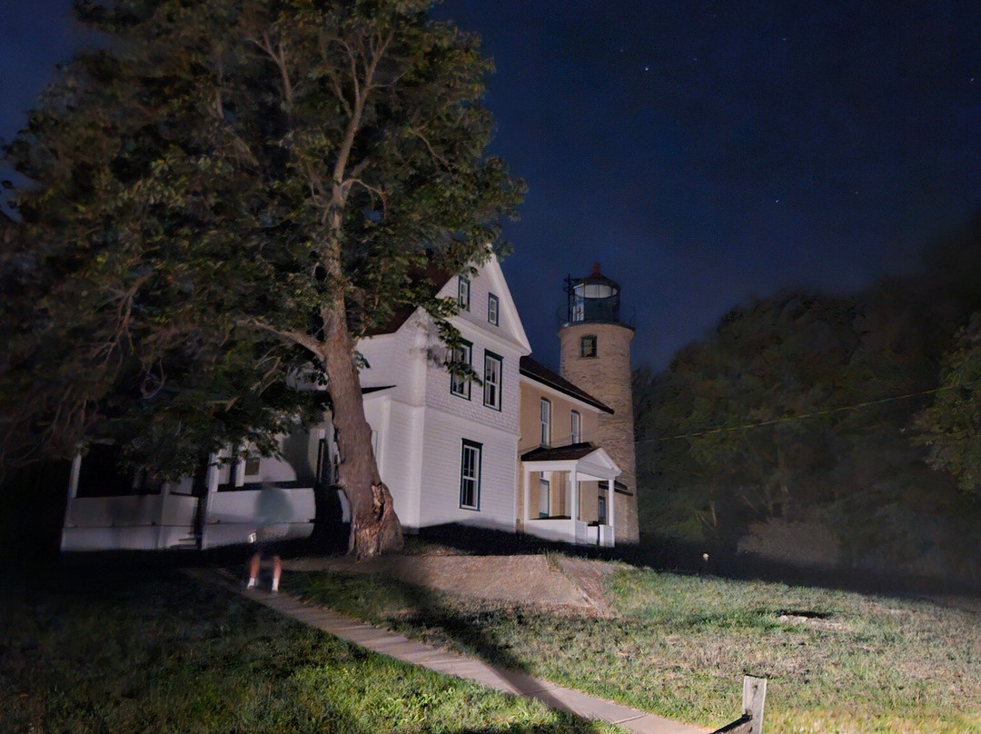 Emerald Island Inn主图