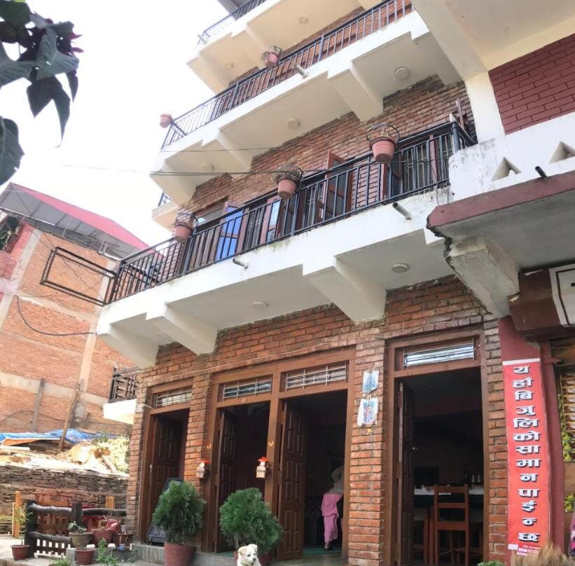 Shristi Hotel & Lodge主图