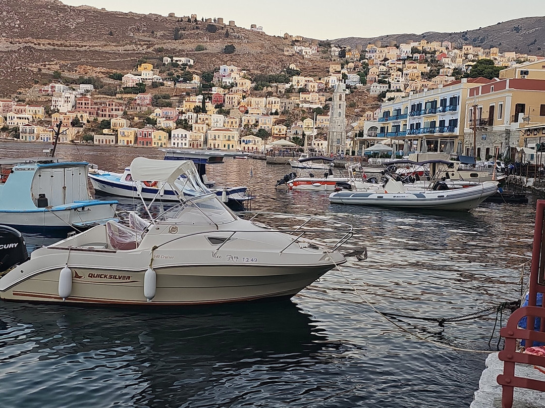 Tsati Bar-Gialos必去景点