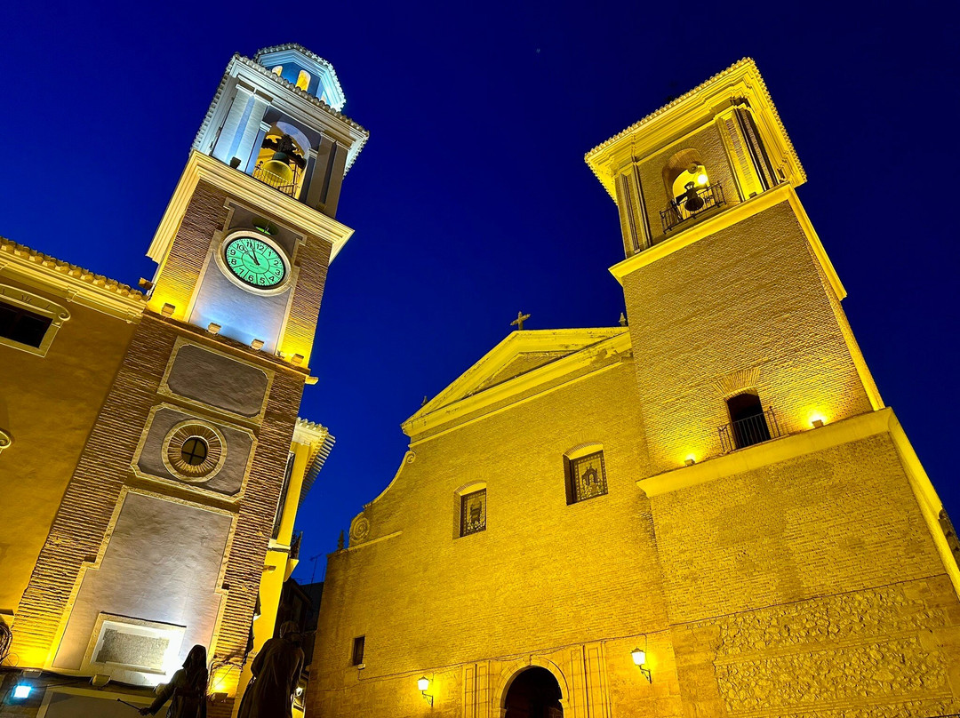 Iglesia De San Miguel Arcangel景点图片