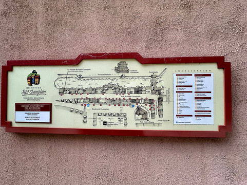 Fresque du Petit-Champlain-魁北克市必去景点